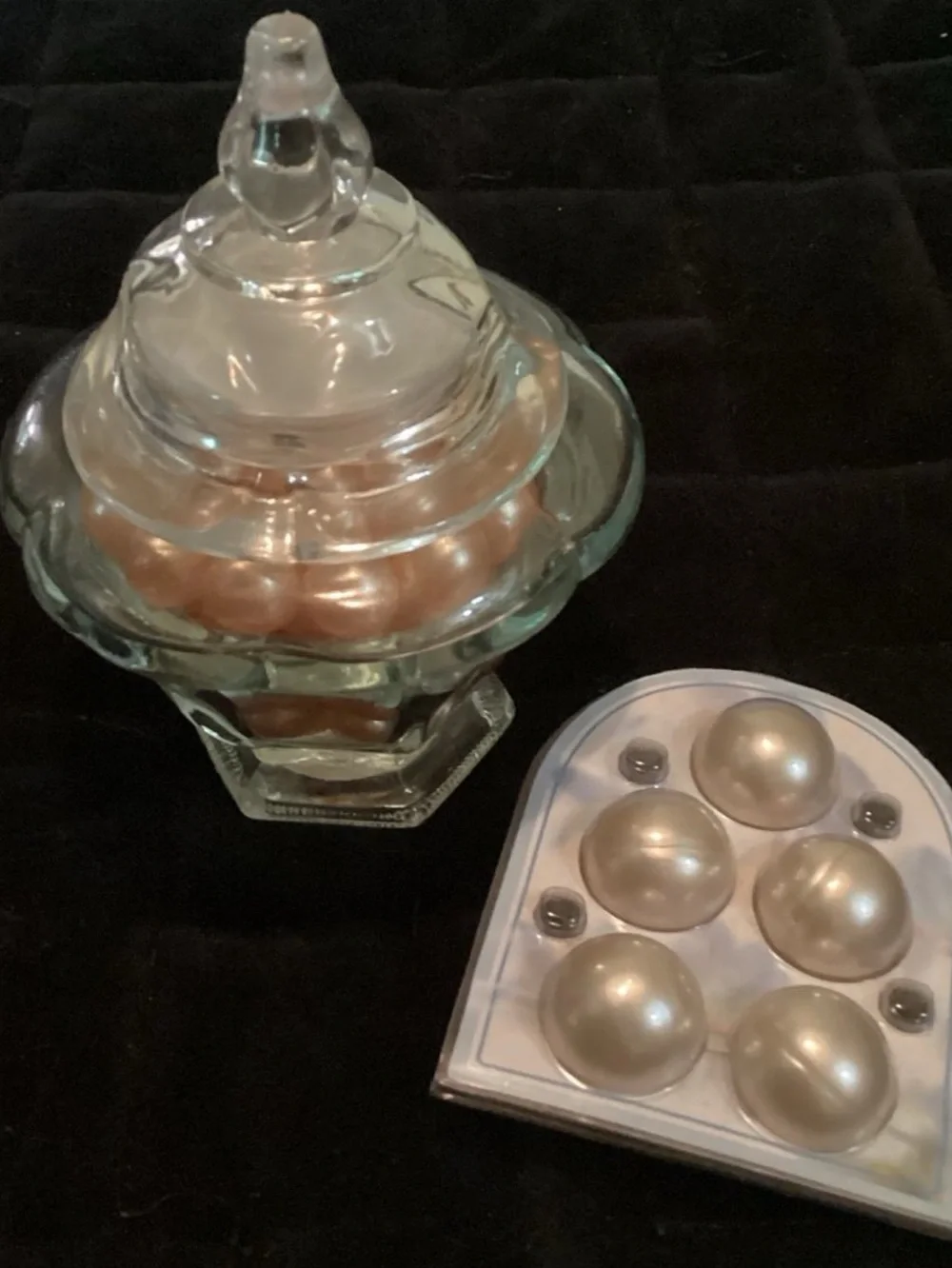 (NEW) Vintage 1970s Avon Castleford Collection Sonnet Emollient Bath Pearls